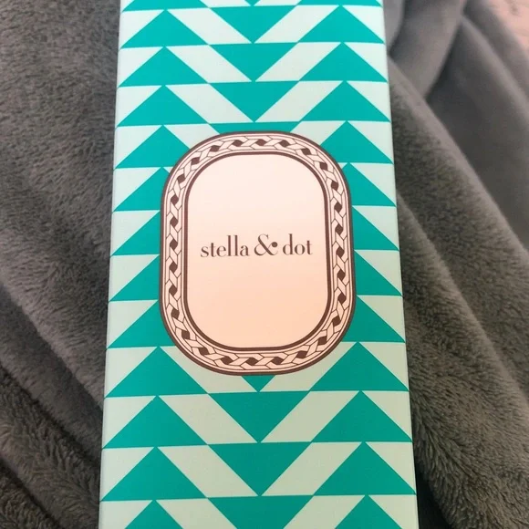 Stella & Dot Costa Necklace - Picture 6 of 10